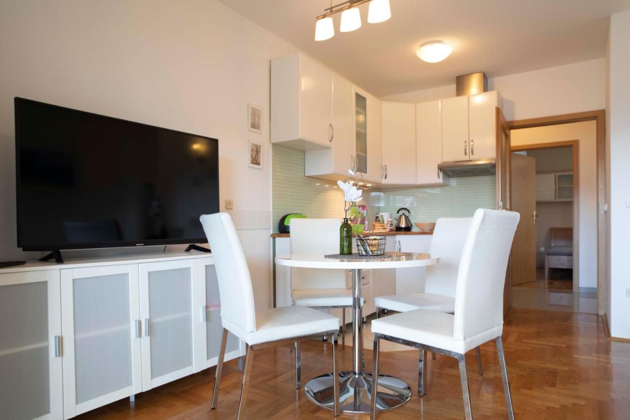 Apartman Adriatic Sea Promajna Buitenkant foto